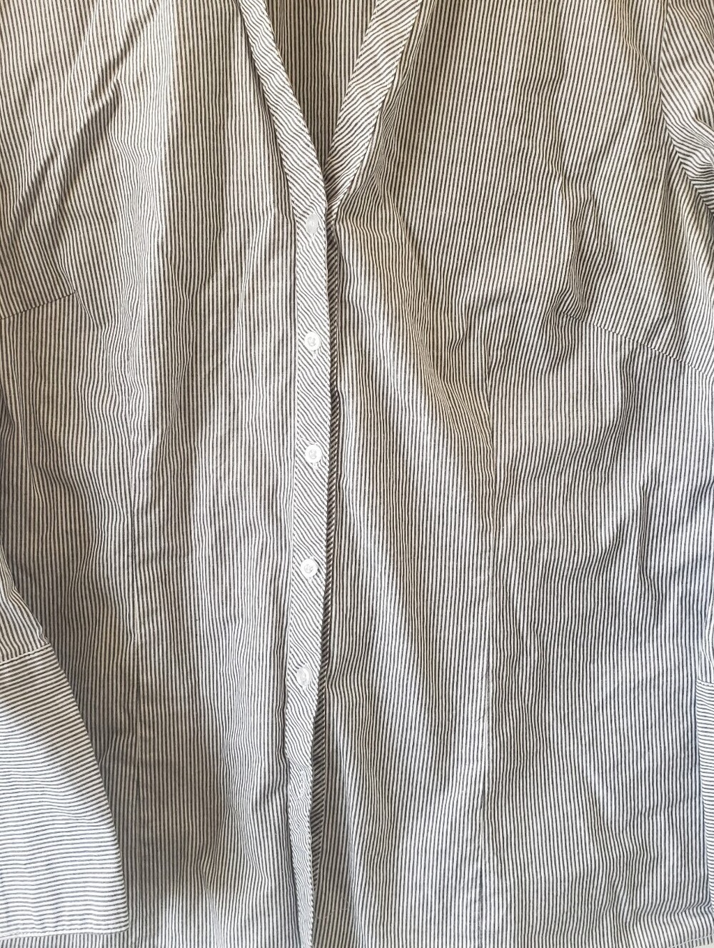 Button Down Top/Blouse - Picture 5 of 7